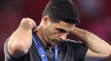 مدرب أرسنال: خسارة دوري الأبطال مؤلمة وكنا نستحق أكثر
                                                
                                                
                                                    31/05/2026 09:18 ص
                                                
                                                
                                                    أبدى ميكيل أرتيتا، المدير الفني لآرسنال، حزنه الشديد بعد خسارة فريقه نهائي دوري أبطال أوروبا أمام باريس سان جيرمان بركلات الترجيح