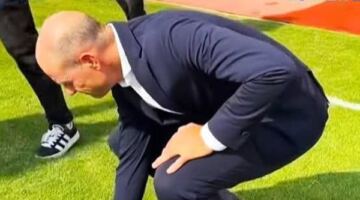 موقفه قانوني.. الشرط الجزائي يفاقم أزمة الأهلي وتوروب
                                                
                                                
                                                    27/05/2026 04:27 م
                                                
                                                
                                                    تفاقمت أزمة الشرط الجزائي بين النادي الأهلي والدانماركي ييس توروب