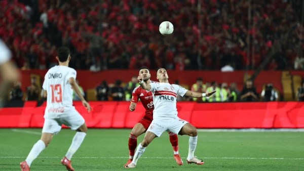 ناقد رياضي: الزمالك أحق بالدوري رغم أزمات القيد.. والأهلي فشل في 17 صفقة منهم «زيزو»|فيديو
                                                
                                                
                                                    20/05/2026 02:18 ص
                                                
                                                
                                                    أكد ناقد رياضي أن نادي الزمالك هو الأحق بالتتويج ببطولة الدوري الممتاز هذا الموسم، مشيرًا إلى أن الفريق ينافس بقوة.. المزيد..