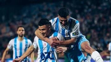 هل يدخل بيراميدز قائمة العظماء الـ7 ببطولة الدوري؟