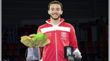 وزير الشباب والرياضة يهنئ محمد السيد بالتتويج بذهبية كأس العالم لسيف المبارزة بسويسرا
                                                
                                                
                                                    23/05/2026 09:56 م
                                                
                                                
                                                    هنأ جوهر نبيل، وزير الشباب والرياضة، الاتحاد المصري للسلاح برئاسة الكابتن طارق الحسيني، و البطل المصري محمد السيد بعد تتويجه بالميدالية الذهبية في منافسات كأس العالم لسيف المبارزة، المقامة بسويسرا خلا