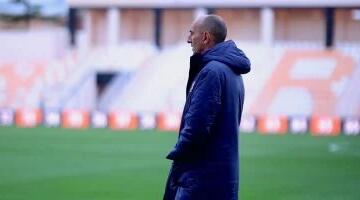 يورتشيتش يعود إلى بلاده بعد انتهاء تعاقده مع بيراميدز