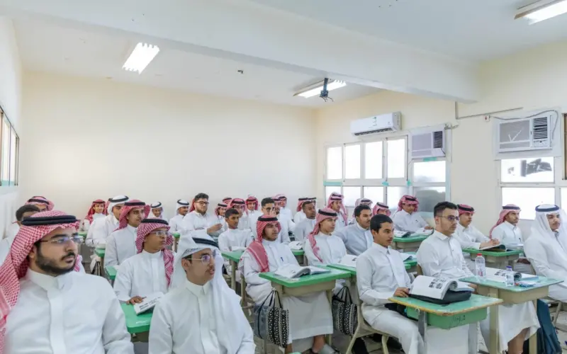 عاجل | قبل 12 يوماً من انطلاق الاختبارات.. 6 ملايين طالب يعودون للمدارس – أخبار السعودية
