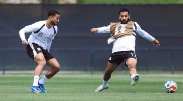 انسى خطأ البرازيل.. حسام حسن يدعم مهند لاشين قبل المونديال 09/06/2026 02:42 ص قال الإعلامي خالد الغندور إن حسام حسن، المدير الفني لمنتخب مصر، تحدث مع مهند لاشين عقب مواجهة البرازيل الودية، بعد المستوى الذي ظهر عليه اللاعب خلال المباراة.
