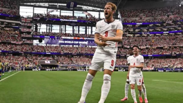 ترتيب مجموعة إنجلترا في كأس العالم 2026 بعد الفوز على كرواتيا
                                                
                                                
                                                    18/06/2026 01:46 ص
                                                
                                                
                                                    حقق منتخب إنجلترا بداية قوية في بطولة كأس العالم 2026، بعدما تغلب على نظيره الكرواتي بنتيجة 4-2، في المباراة …