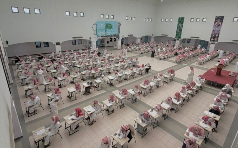 700 ألف طالب وطالبة يؤدون اختبارات نهاية العام في مدارس جدة ورابغ وخليص والكامل
