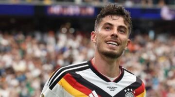 "كاي هافيرتز" يتوج بجائزة أفضل لاعب في مباراة ألمانيا وكوراساو بالمونديال
                                                
                                                
                                                    14/06/2026 11:59 م
                                                
                                                
                                                    توج الالماني كاي هافيرتز بجائزك افضل لاعب في مباراة منتخب بلاده امام كوراساو في كأس العالم.

وحقق منتخب ألمانيا فوزا كاسحا على منتخب كوراساو بنتيجة ٧-١ في المباراة التي جمعتهما مساء اليوم /الأحد / على