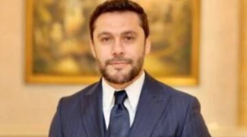 أحمد حسن يكشف عن قرار مفاجئ بشأن ملف قيد الزمالك
                                                
                                                
                                                    03/06/2026 12:34 م
                                                
                                                
                                                    كشف أحمد حسن نجم منتخب مصر السابق عن قرار مفاجئ لنادي الزمالك بشأن ملف القيد،وذلك عبر حسابه الشخصي بموقع التواصل الإجتماعي فيسبوك.