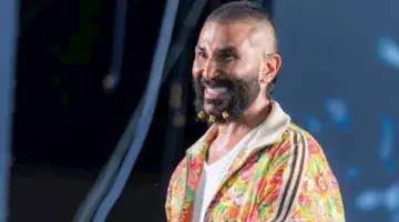 أحمد سعد يكشف أسباب وضع “توكه” في الذقن.. فيديو