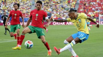 أزمة تهز اتحاد الكرة البرازيلي.. اتهامات حول رئيس الاتحاد وسط منافسات كأس العالم 2026
                                                
                                                
                                                    20/06/2026 06:41 م
                                                
                                                
                                                    دخل سمير شاود، رئيس الاتحاد البرازيلي لكرة القدم، دائرة الجدل خلال منافسات كأس العالم 2026