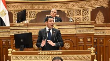 اجتماع جوهر نبيل مع رئيس اتحاد الفروسية
                                                
                                                
                                                    02/06/2026 11:15 م
                                                
                                                
                                                    عقد جوهر نبيل، وزير الشباب والرياضة، اجتماعًا عبر تقنية الفيديو كونفرانس مع الدكتور إسماعيل شاكر، رئيس