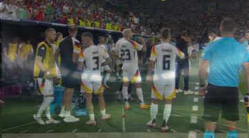 الإصابة تنهي مشوار "شلوتربيك" مع منتخب ألمانيا بكأس العالم
                                                
                                                
                                                    22/06/2026 05:55 م
                                                
                                                
                                                    تعرض المدافع نيكو شلوتربيك، لاعب بوروسيا دورتموند، لإصابة خلال مواجهة كوت ديفوار