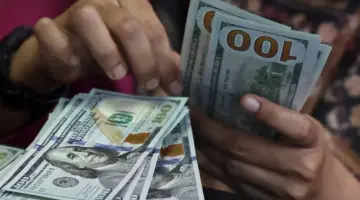 الدولار يواصل الهبوط أمام الجنيه..ويكسر حاجز الـ50 جنيهًا لأول مرة منذ 4 أشهر