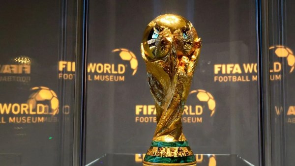 العاصمة الإدارية تستعد لاستقبال جماهير كأس العالم
                                                
                                                
                                                    05/06/2026 01:18 ص
                                                
                                                
                                                    تتهيأ منطقة «إي إف زد» بالعاصمة الإدارية الجديدة لاستضافة فعاليات متابعة مباريات كأس العالم 2026، في تجربة جماهيرية غير مسبوقة داخل مصر، ضمن رؤية شركة المتحدة للرياضة لتقديم نموذج حديث يجمع بين متعة ك