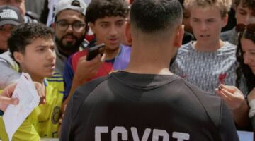 الفراعنة بالمونديال .. الجميع سعيد في حضرة الملك المصري محمد صلاح
                                                
                                                
                                                    11/06/2026 09:19 م
                                                
                                                
                                                    خطف محمد صلاح، قائد منتخب مصر، الأنظار خلال تواجد بعثة الفراعنة في الولايات المتحدة الأمريكية استعدادًا