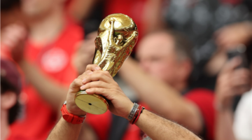 القنوات الناقلة لمباريات اليوم في تصفيات كأس العالم 2026 وجولة حسم الصعود