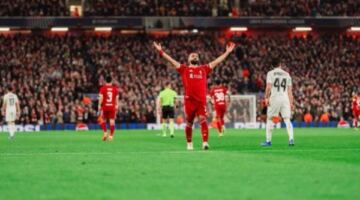 الكومي عن ذكر اسم محمد صلاح في أغنية افتتاح المونديال: أنا رأسي مرفوعة
                                                
                                                
                                                    12/06/2026 02:25 ص
                                                
                                                
                                                    أعرب الإعلامي إيهاب الكومي عن فخره الكبير بالنجم المصري محمد صلاح، مؤكدًا أن ذكر اسم قائد منتخب مصر في الأغنية التي قدمتها النجمة العالمية شاكيرا خلال حفل افتتاح كأس العالم 2026 يعد إنجازًا يعكس مكانت