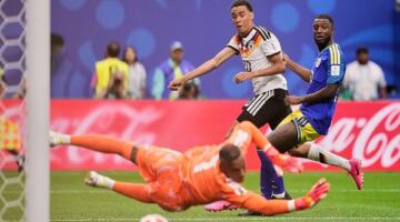 المنتخبات تفتح شهيتها التهديفية.. أرقام لافتة في أول 6 أيام من كأس العالم
                                                
                                                
                                                    16/06/2026 05:44 م
                                                
                                                
                                                    شهدت الأيام الستة الأولى من منافسات كأس العالم 2026 إثارة كبيرة على صعيد النتائج والأهداف بعدما سجلت المنتخبات المشاركة 36 هدفا…