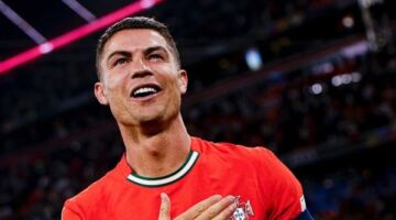 بعد التعادل مع الكونغو.. هجوم عنيف من الصحف البرتغالية ضد رونالدو
                                                
                                                
                                                    18/06/2026 02:56 م
                                                
                                                
                                                    هاجمت الصحف البرتغالية اليوم الخميس النجم كريستيانو رونالدو عقب تعادل المنتخب امام