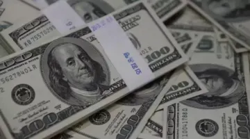 تراجع سعر الدولار اليوم الخميس بمنتصف التعاملات.. الأخضر بكام | بنوك