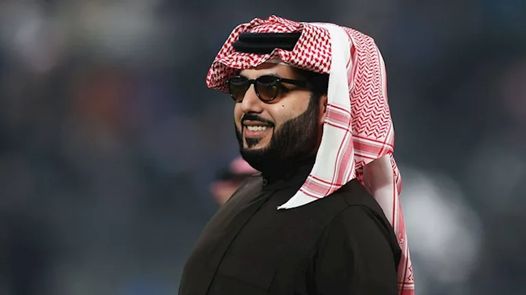 تركي آل الشيخ يعلن فتح باب حجز تذاكر “ليلة عسل” لـ مصطفى غريب