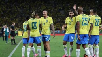 تشكيل البرازيل الرسمي أمام هايتي في كأس العالم 2026
                                                
                                                
                                                    20/06/2026 02:41 ص
                                                
                                                
                                                    أعلن الإيطالي كارلو أنشيلوتي، المدير الفني لمنتخب منتخب البرازيل لكرة القدم، التشكيل الرسمي الذي سيخوض به مواجهة منتخب منتخب هايتي لكرة القدم، في المباراة التي تنطلق بعد قليل ضمن منافسات الجولة الثاني