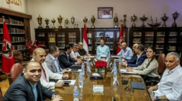 تفاصيل اجتماع الجمعية العمومية لشركة الأهلي لكرة القدم
                                                
                                                
                                                    05/06/2026 06:40 م
                                                
                                                
                                                    عقدت الجمعية العمومية لشركة الأهلي لكرة القدم اجتماعها العادي اليوم بمقر النادي بالجزيرة، وذلك بحضور محمود الخطيب رئيس النادي