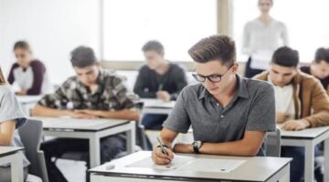 تواصل امتحانات الثانوية العامة اليوم: اللغة الأجنبية الثانية والاقتصاد والإحصاء تحت المجهر
  منذ 10 دقائق