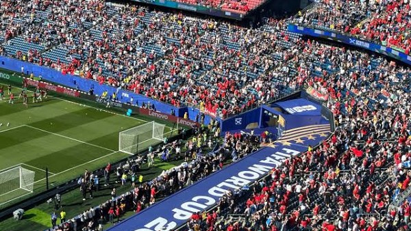 جماهير اسكتلندا تكرم مشجعها الراحل في مباراة المغرب بالمونديال                                                                                                                                                       20/06/2026 02:29 م                                                                                                                                                       شهدت مباراة المغرب واسكتلندا في كأس العالم 2026 لحظة إنسانية مؤثرة، بعدما قامت جماهير المنتخب الاسكتلندي بتوجيه دقيقة من التصفيق في الدقيقة 76