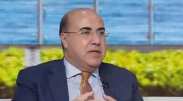 خبير اقتصادي: انخفاض سعر الصرف متوقف على استقرار الخليج