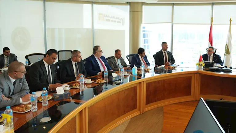 رئيس البورصة المصرية يبحث مع مجلس إدارة الجمعية المصرية لإدارة الاستثمار