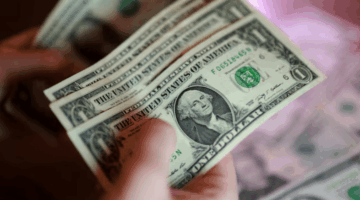 سعر الدولار اليوم الخميس 4 يونيو 2026 أمام الجنيه المصري.. آخر تحديث