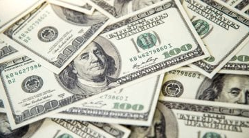 سعر الدولار على مدار الساعة في بنك مصر: 51.97 جنيه للشراء