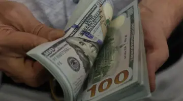 سعر الدولار في العراق اليوم الأحد 26/12/2026.. استقرار السوقين الرسمي والموازي