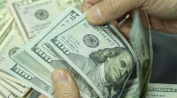 سعر الدولار يواصل الاستقرار في البنوك اليوم الاثنين 15 يونيو 2026 – الأسبوع