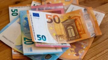 سعر اليورو مقابل الجنيه اليوم الخميس في البنوك المصرية