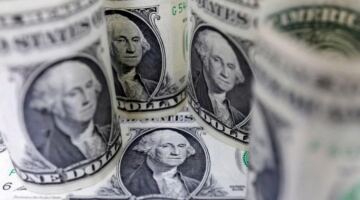 سعر صرف الدولار الأمريكي اليوم (2 يونيو): يستعيد الدولار الأمريكي زخمه التصاعدي.