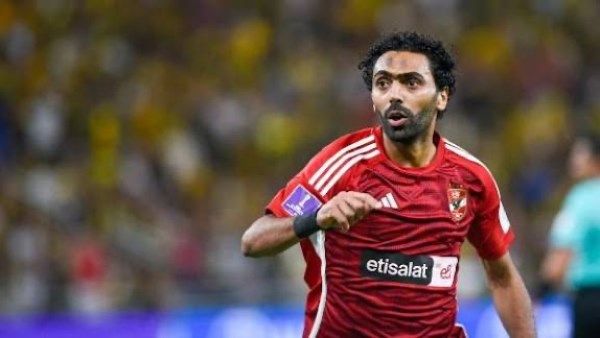 شوبير: الأهلي تأخر في تجديد عقد حسين الشحات                                                                                                                                                       03/06/2026 12:42 م                                                                                                                                                       كشف الإعلامي أحمد شوبير عن تفاصيل جلسة حسين الشحات مع إدارة النادي الأهلي لتجديد التعاقد مع النادي الأهلي.