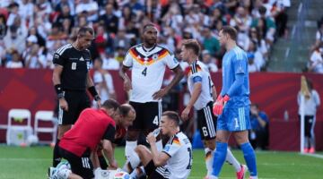 ضربة موجعة لمنتخب ألمانيا بالمونديال.. شلوتربيك يودّع كأس العالم
                                                
                                                
                                                    22/06/2026 05:13 م
                                                
                                                
                                                    تلقى المنتخب الألماني ضربة قوية بعد تأكد غياب مدافعه نيكو شلوتربيك عن بقية مشواره في كأس العالم FIFA 2026™، إثر الإصابة التي تعرض لها خلال مواجهة كوت ديفوار.