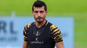 طارق حامد يبدأ دوره الإداري في الزمالك مبكرًا ويحسم أزمة فرجاني ساسي
                                                
                                                
                                                    26/06/2026 12:33 ص
                                                
                                                
                                                    كشف الإعلامي أمير هشام أن طارق حامد بات قريبًا من التواجد ضمن المنظومة الإدارية لنادي الزمالك خلال الموسم المقبل، عقب اتخاذه قرار الاعتزال، مؤكدًا أنه بدأ بالفعل في ممارسة بعض المهام المرتبطة بالدور ا