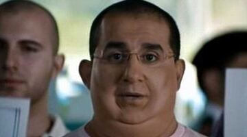 عاش على المحاليل ورافقه دكتور فى التصوير.. كواليس أحمد حلمي بـ إكس لارج