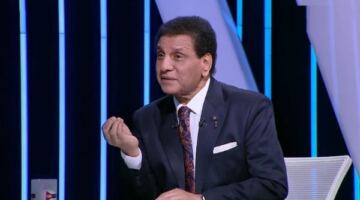 «عافاك الله وأزال عنك كل ألم».. فاروق جعفر يُدعّم «ميدو» في وعكته الصحية
                                                
                                                
                                                    24/06/2026 02:23 ص
                                                
                                                
                                                    حرص فاروق جعفر نجم الزمالك السابق على مساندة أحمد حسام ميدو بعد تعرضه لوعكة صحية.