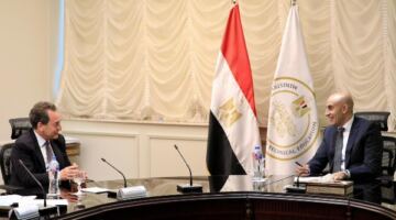 عبد اللطيف: سنواصل الارتقاء بالتعليم الفني.. وسفير فرنسا يشيد بالإصلاحات التعليمية المصرية