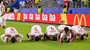 فتحي سند: هاردلك للنشامى وللشعب الأردني.. أكثر المباريات ظلمًا في كأس العالم
                                                
                                                
                                                    17/06/2026 09:36 ص
                                                
                                                
                                                    فاز منتخب النمسا على نظيره الأردني بنتيجة 3-1، ضمن منافسات دور المجموعات ببطولة كأس العالم 2026 التي تُقام بالولايات المتحدة وكندا والمكسيك.
