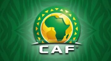 قرار صادم من كاف قبل المونديال.. عقوبة مفاجئة على مدافع منتخب مصر تثير الجدل
                                                
                                                
                                                    10/06/2026 08:38 ص
                                                
                                                
                                                    كشف الإعلامي محمد سعيد مقدم برنامج "التريند" علي فضائية الأهلي عن قرار صادم بحق ياسر إبراهيم، مدافع النادي الأهلي، من جانب لجنة الانضباط بالاتحاد الأفريقي لكرة القدم (كاف)، على خلفية أحداث مباراة التر