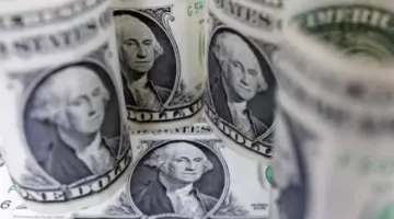 قفزة صادمة بسعر الصرف.. الدولار يتجاوز 150 ألف دينار في العراق