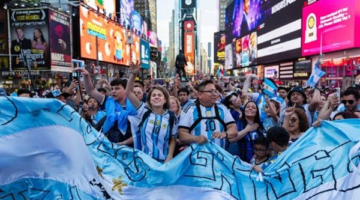 كأس العالم يكسر صرامة العمل من المكاتب في كبرى المؤسسات المالية
  منذ 14 دقيقة
