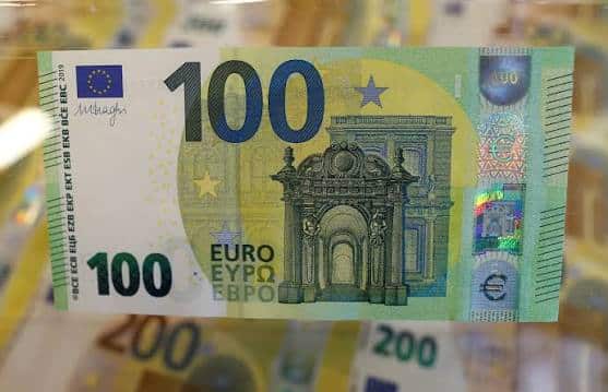 كم تساوي 100 يورو بالدينار الجزائري في السوق السوداء اليوم؟ – أوراس