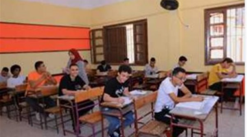 كواليس بدء امتحانات الثانوية العامة: نفي رسمي لتسريبات المواد غير المضافة
  منذ أقل من ساعتين