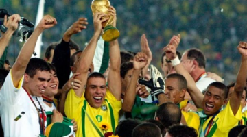 لاعب ألماني سيقص شعره على طريقة البرازيلي رونالدو في هذه الحالة
  منذ 12 دقيقة